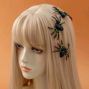 SET! Spider Hairclips